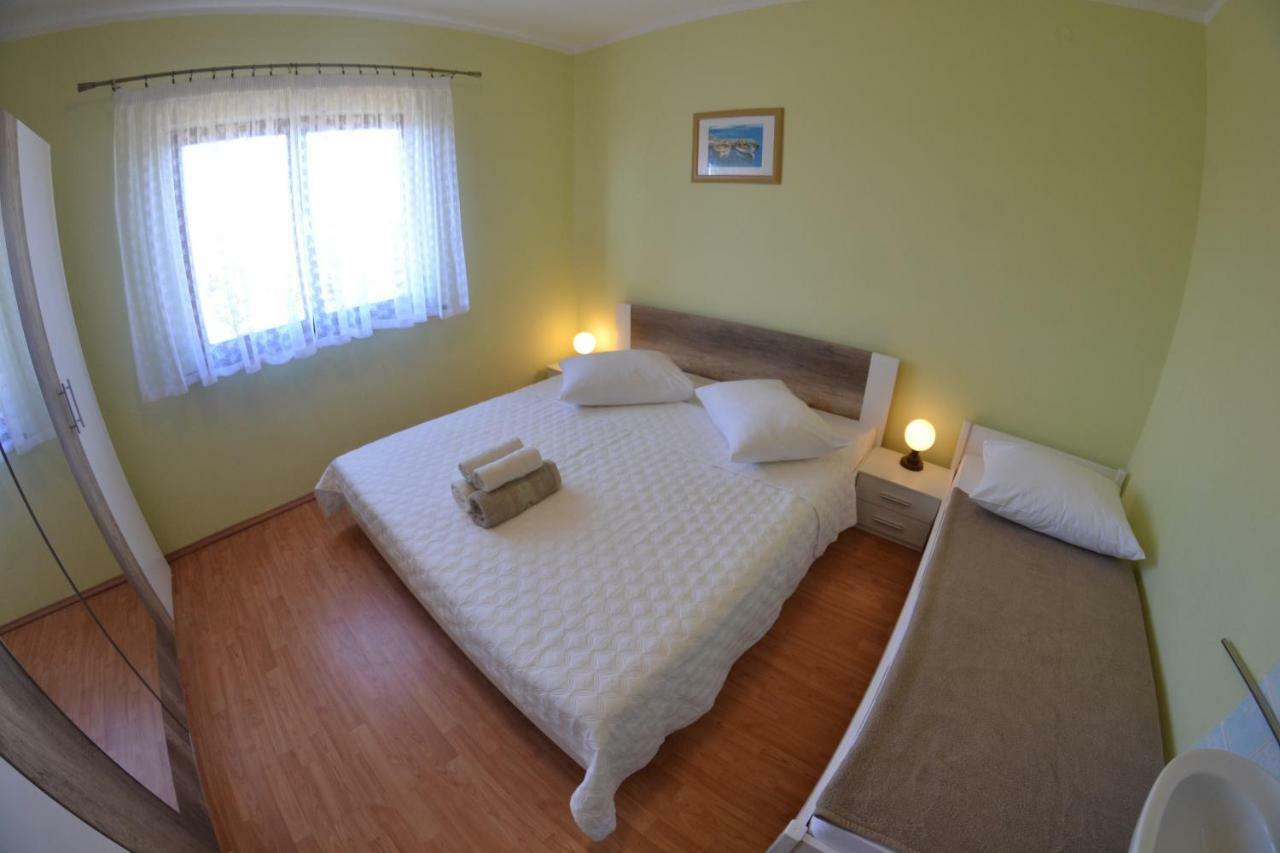 Apartman Jadranka Palit Екстер'єр фото