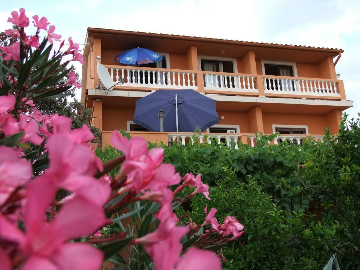 Apartman Jadranka Palit Екстер'єр фото