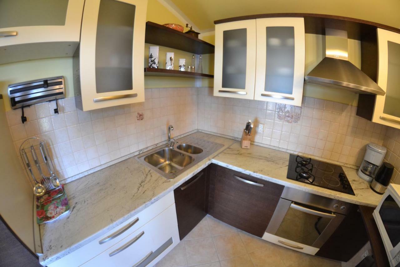 Apartman Jadranka Palit Екстер'єр фото